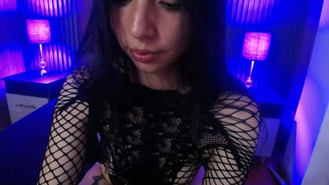 Snapshot of kendall_saenz chatting on January 13, 10:35 pm kendall_saenz online show from January 13, 10:35 pm