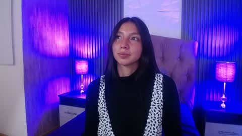 Snapshot of kendall_saenz chatting on January 13, 7:31 pm kendall_saenz online show from January 13, 7:31 pm
