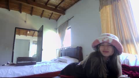 Snapshot of kendalltyler chatting on January 23, 1:45 pm kendall online show from January 23, 1:45 pm