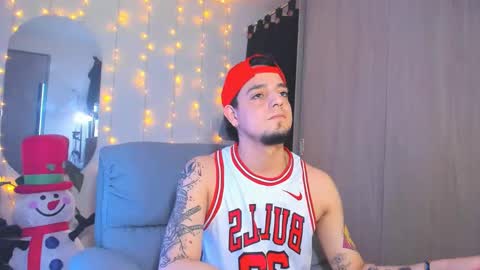 Snapshot of kendel_dimitri chatting on December 14, 5:51 am kendel_dimitri online show from December 14, 5:51 am