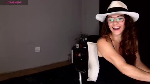 Snapshot of kendracam69 chatting on February 21, 2:17 am Kendra online show from February 21, 2:17 am