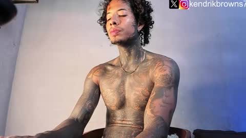 Snapshot of kendrik_brown chatting on January 17, 6:23 pm kendrick brown online show from January 17, 6:23 pm