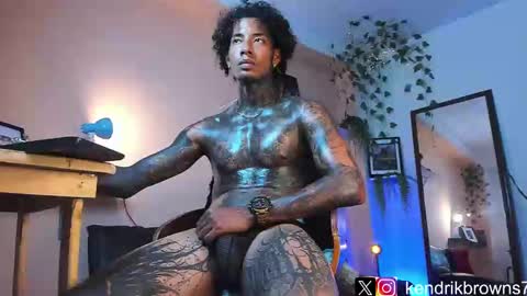 Snapshot of kendrik_brown chatting on January 28, 9:50 pm kendrick brown online show from January 28, 9:50 pm