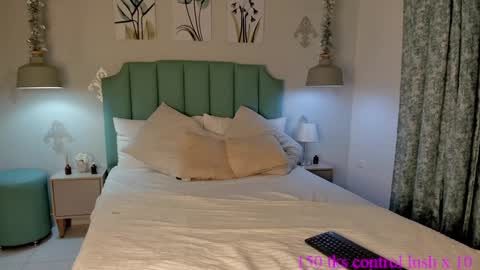 kentha_mitchells online show from January 30, 10:40 am