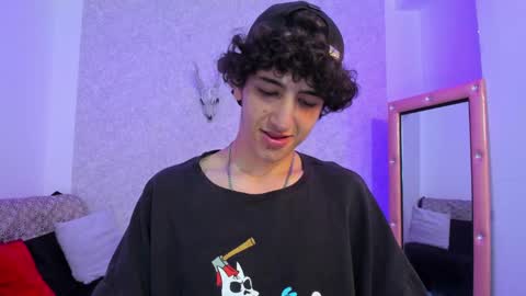 Kev online show from February 3, 7:42 pm