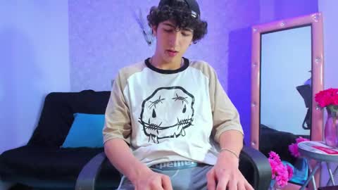 Kev online show from December 2, 10:29 pm