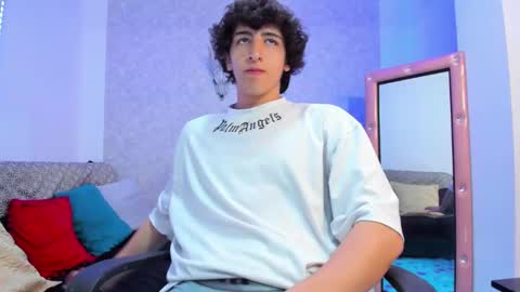 Kev online show from February 5, 1:37 am