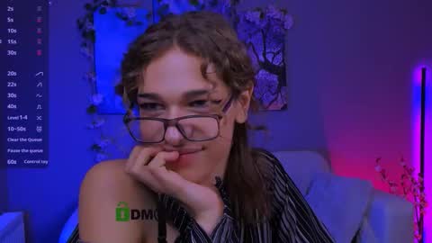 kevi here online show from September 15, 8:43 pm