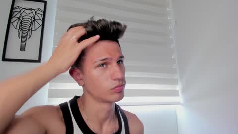 Snapshot of kevin_ahs1 chatting on December 16, 4:16 pm Kevin Ahs online show from December 16, 4:16 pm