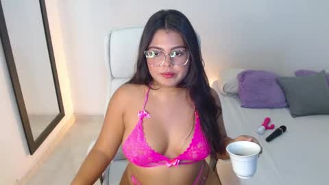 Kiara Evans online show from January 28, 11:17 pm