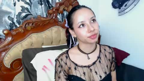 Snapshot of kiaralenon chatting on January 29, 1:58 am kiaralenon online show from January 29, 1:58 am