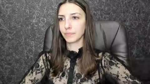Snapshot of kikies_ chatting on September 14, 5:47 pm Mika and Miranda online show from September 14, 5:47 pm