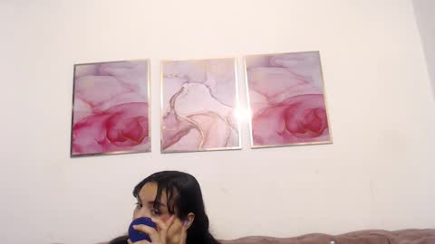 K I M online show from February 9, 11:04 am