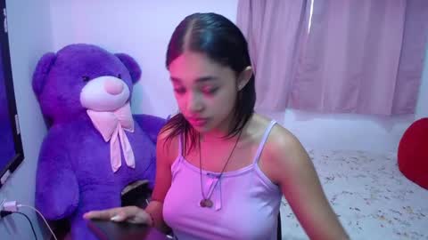 Snapshot of kimberly_slim chatting on September 18, 11:47 am Kim online show from September 18, 11:47 am