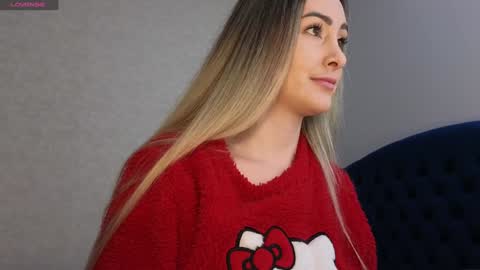 Kimmie online show from March 12, 6:53 pm