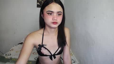 Snapshot of kimmy_fuckinggreat chatting on January 19, 2:36 am kim ejara online show from January 19, 2:36 am