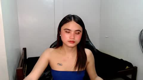 Snapshot of kimmy_fuckinggreat chatting on February 18, 11:22 am kim ejara online show from February 18, 11:22 am