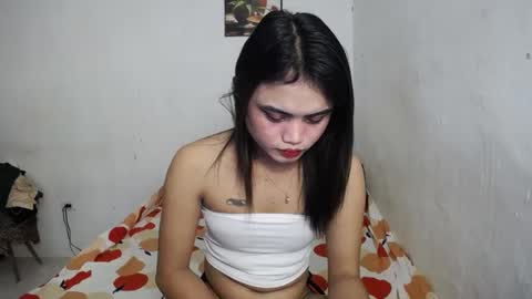 Snapshot of kimmy_fuckinggreat chatting on January 16, 2:09 am kim ejara online show from January 16, 2:09 am