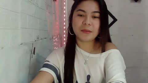 mary online show from December 5, 12:25 am
