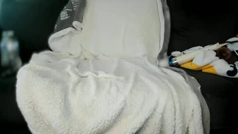 Snapshot of kinkykortney chatting on February 28, 3:37 pm Kinky online show from February 28, 3:37 pm
