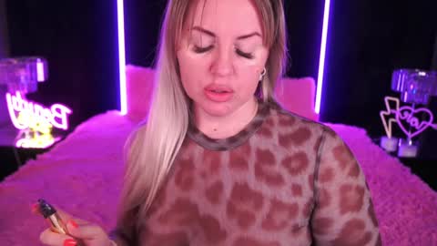 Kira online show from February 5, 2:29 am