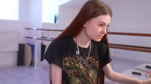 Snapshot of kiraninetails chatting on September 15, 8:27 am ARI online show from September 15, 8:27 am