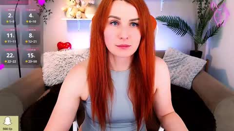 Snapshot of kiraxmoon chatting on February 10, 10:51 pm kiraxmoon online show from February 10, 10:51 pm