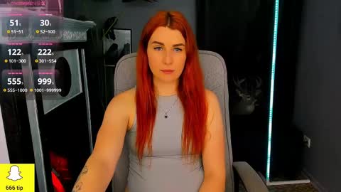 Snapshot of kiraxmoon chatting on March 10, 10:18 am kiraxmoon online show from March 10, 10:18 am