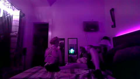 kissy_86 online show from September 24, 9:38 am