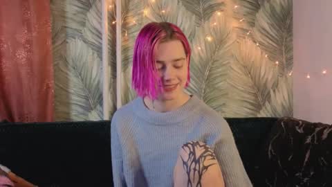 Emily online show from September 19, 1:37 pm