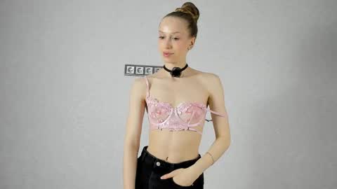 kittykait_k online show from March 11, 11:15 pm