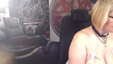 Michelle online show from February 13, 7:56 am