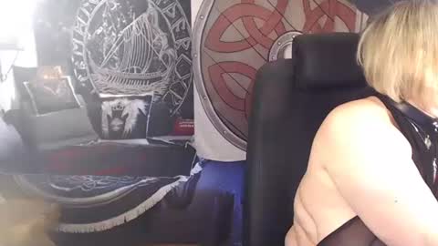 Michelle online show from March 2, 9:42 am