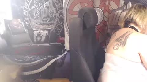 Michelle online show from March 11, 8:19 am