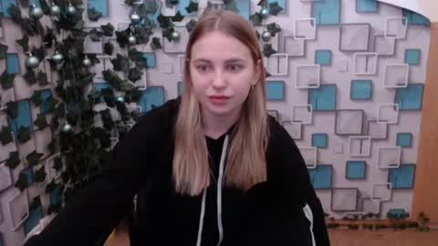 klerkarina online show from December 8, 6:33 am
