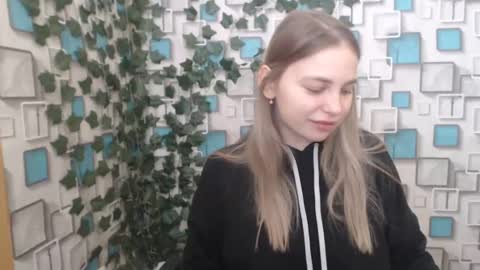 klerkarina online show from March 4, 7:30 am
