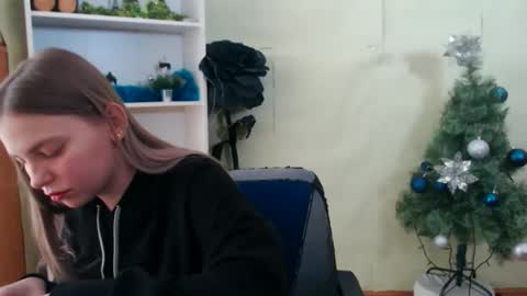 klerkarina online show from February 3, 9:08 am