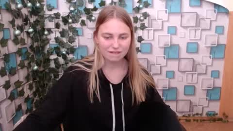 klerkarina online show from December 8, 9:35 am