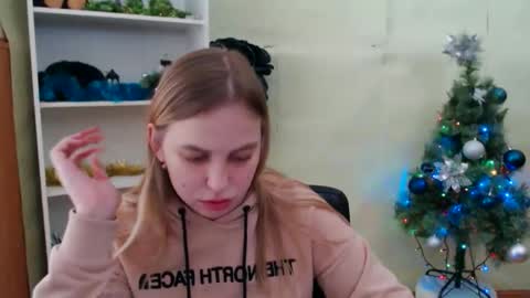 klerkarina online show from December 7, 9:44 am