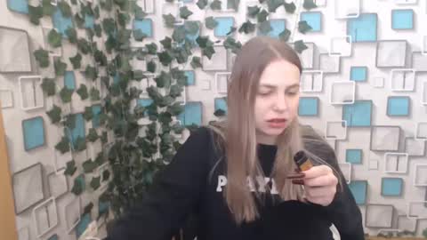 klerkarina online show from March 3, 6:04 am