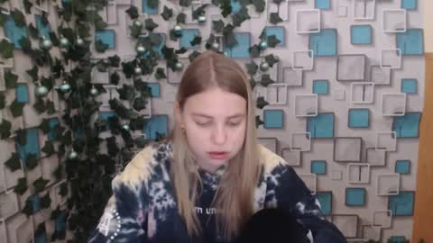 klerkarina online show from December 23, 6:22 am