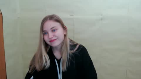 klerkarina online show from December 3, 6:10 am