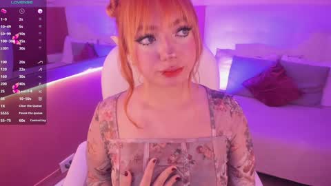 Kloe online show from December 4, 9:29 pm