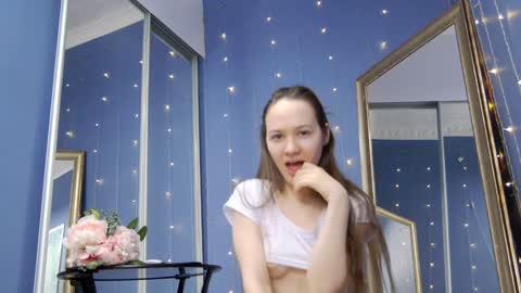Snapshot of kriskras__ chatting on January 21, 8:30 am kriskras__ online show from January 21, 8:30 am