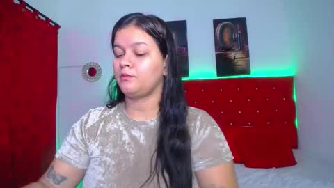 kriss_sweetboobs online show from February 15, 12:11 pm