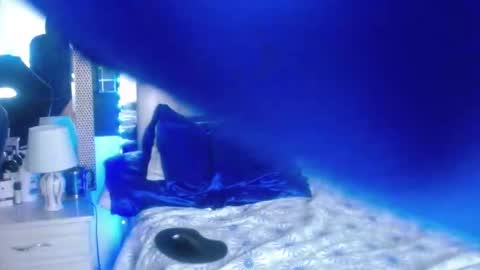 kriss_sweetboobs online show from February 23, 4:35 pm