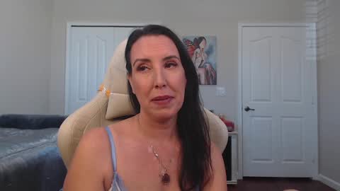 Krissy online show from February 12, 2:32 pm