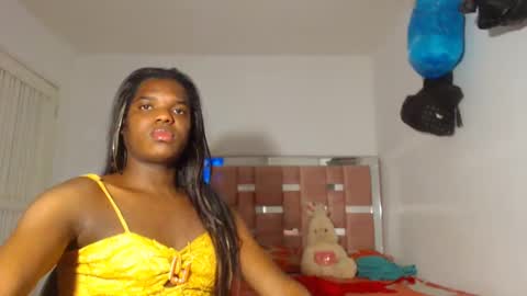 Snapshot of kristal_cox2 chatting on February 16, 10:21 am kristal_cox2 online show from February 16, 10:21 am
