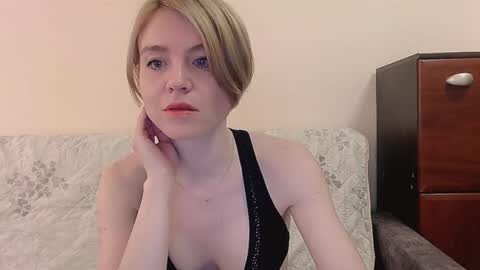 Snapshot of kristina_vagner chatting on February 20, 7:01 am kristina_vagner online show from February 20, 7:01 am