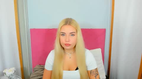 KristyFlowers online show from February 4, 6:14 am